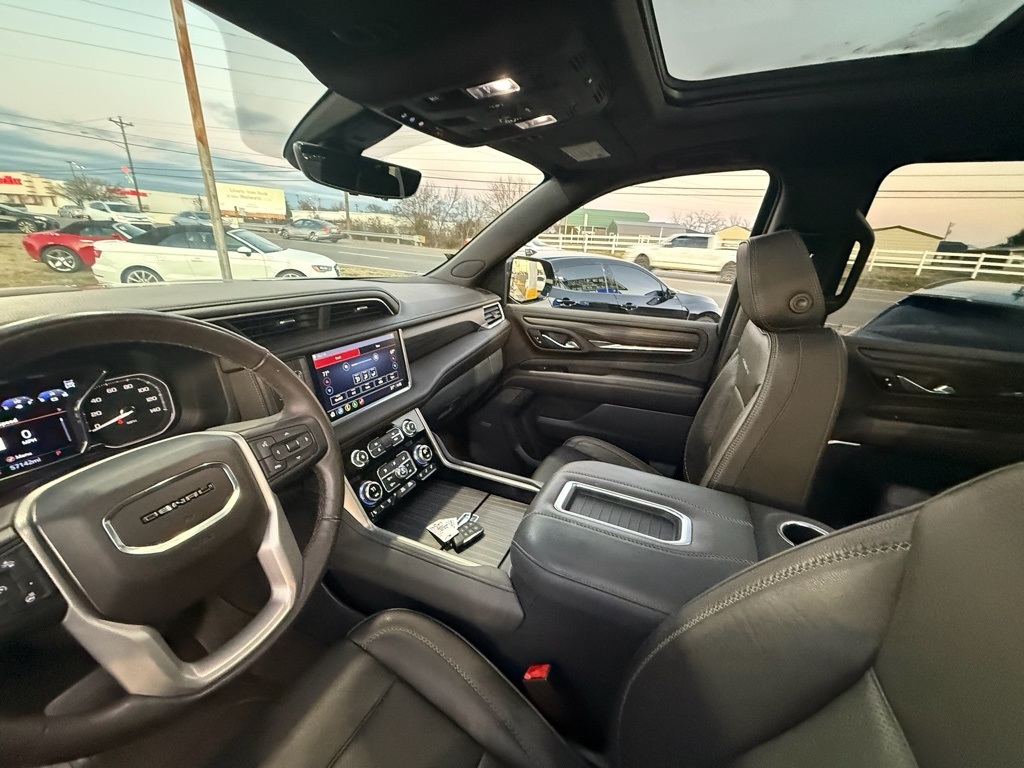 GMC Yukon XL Denali 4WD 2021