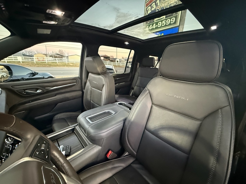 GMC Yukon XL Denali 4WD 2021