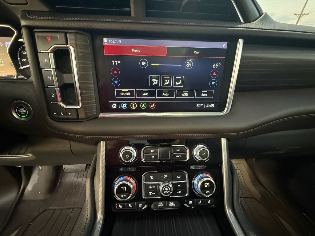 GMC Yukon XL Denali 4WD 2021