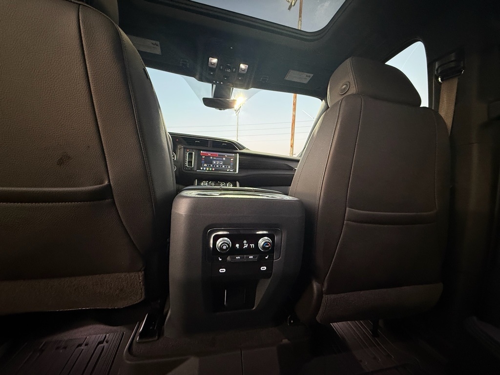 GMC Yukon XL Denali 4WD 2021