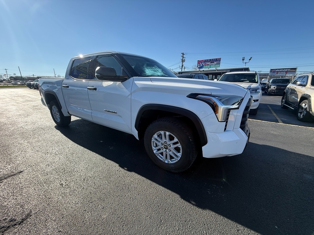 2023 Toyota Tundra SR5 CrewMax 4WD