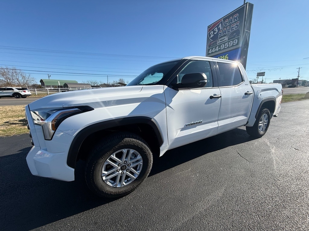 Toyota Tundra SR5 CrewMax 4WD 2023