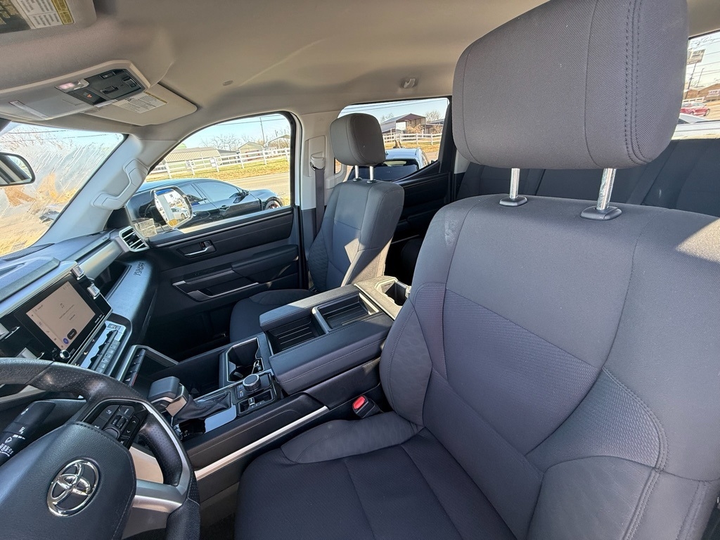 Toyota Tundra SR5 CrewMax 4WD 2023