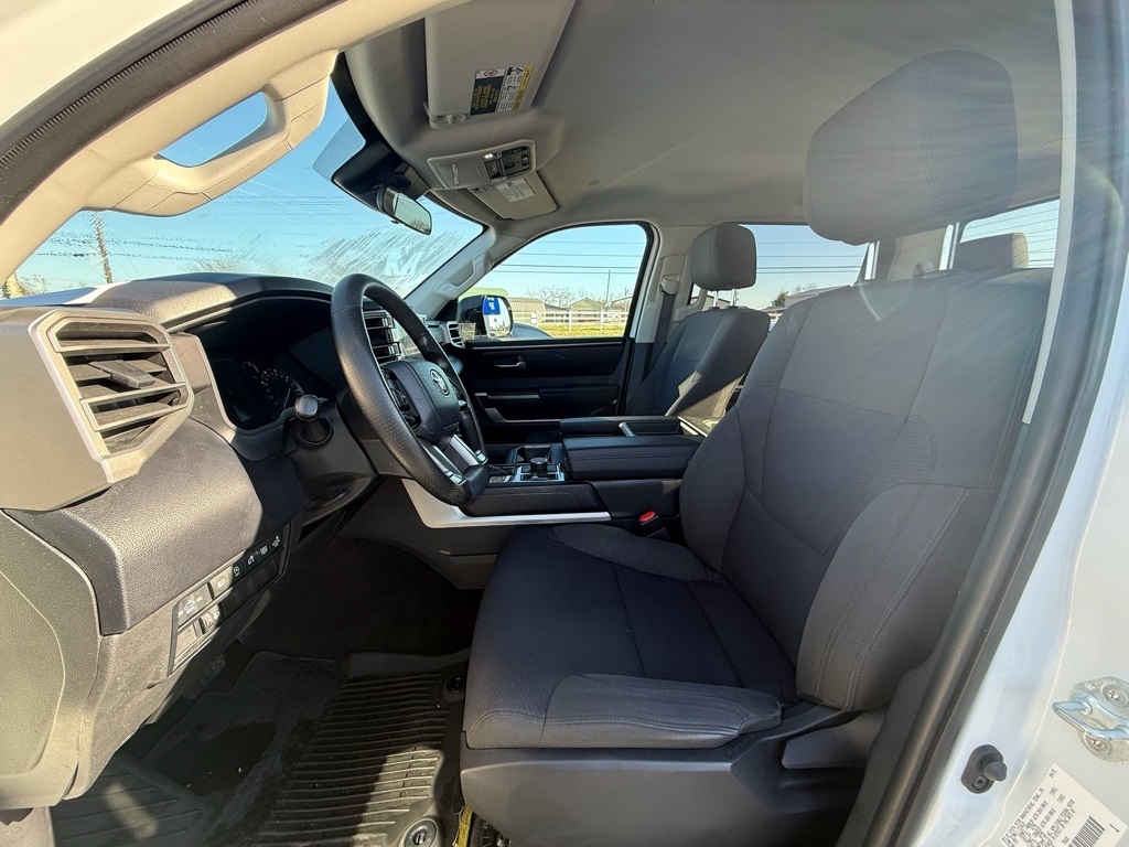 Toyota Tundra SR5 CrewMax 4WD 2023