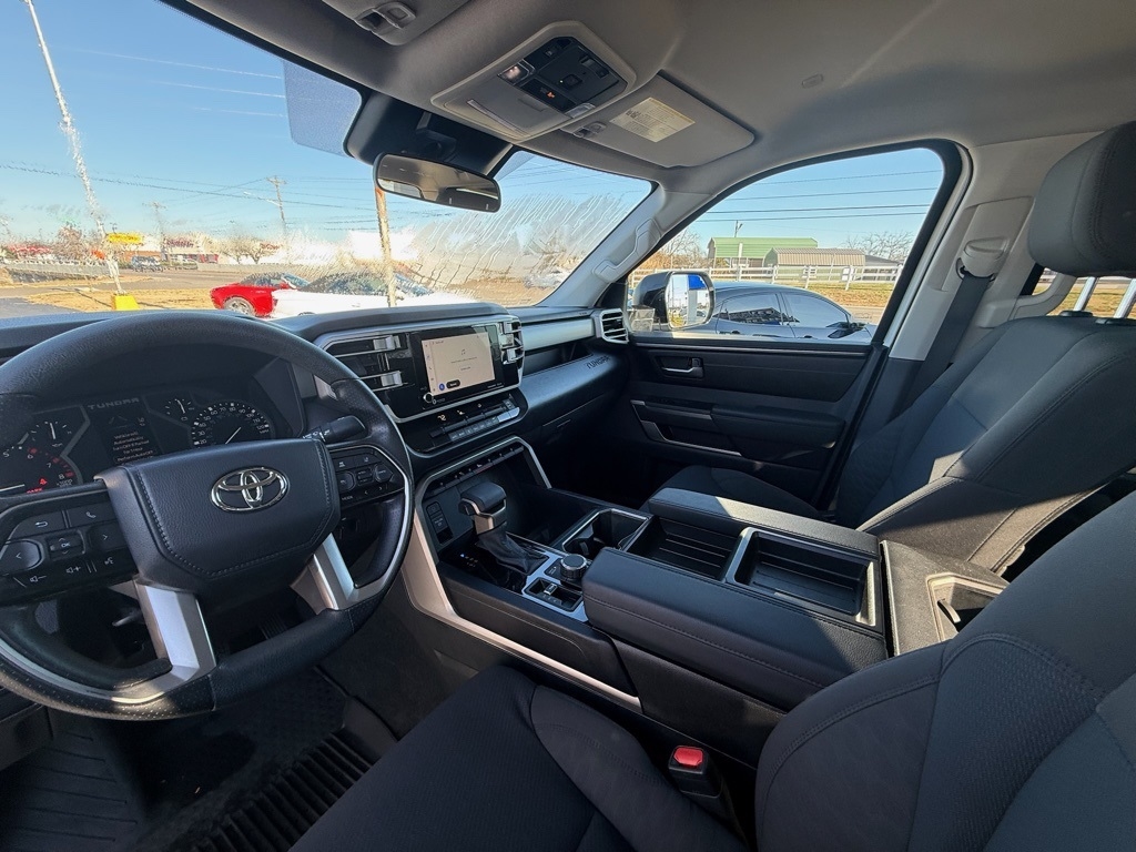 Toyota Tundra SR5 CrewMax 4WD 2023
