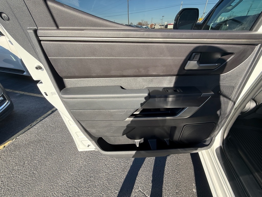 Toyota Tundra SR5 CrewMax 4WD 2023