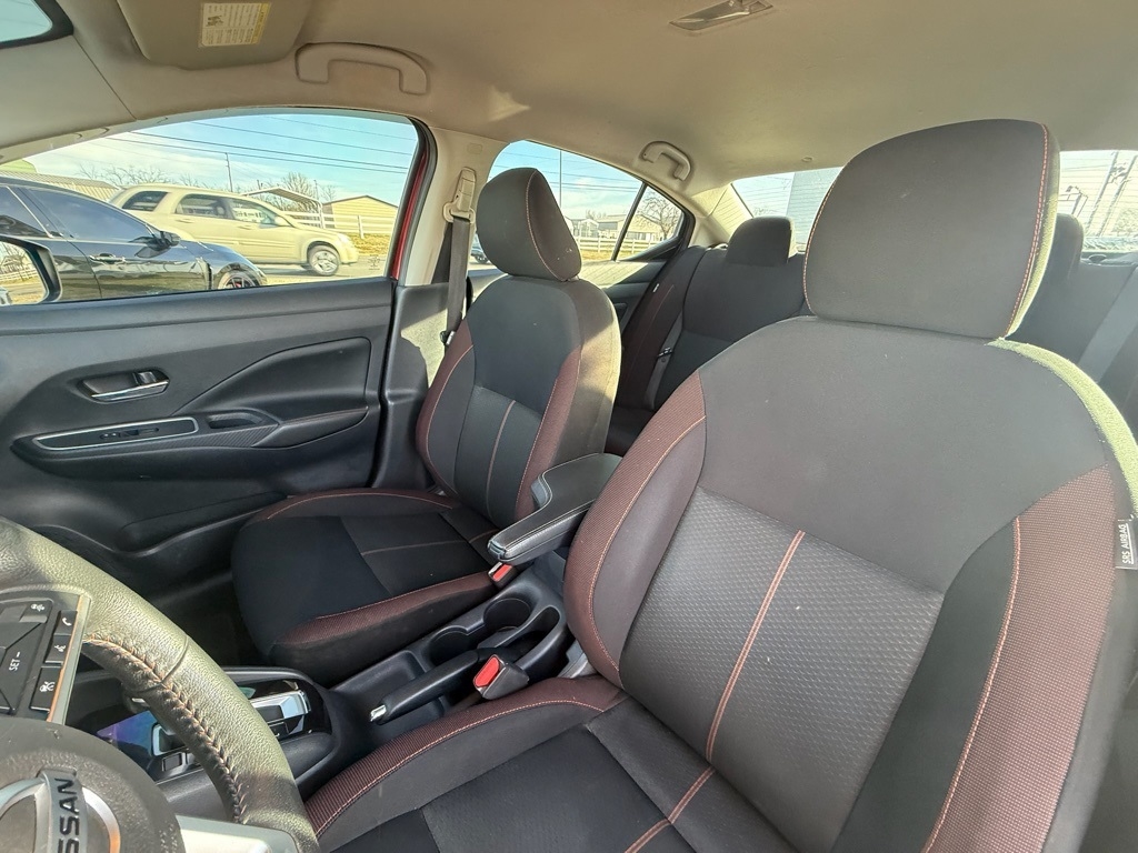Nissan Versa SR 2020