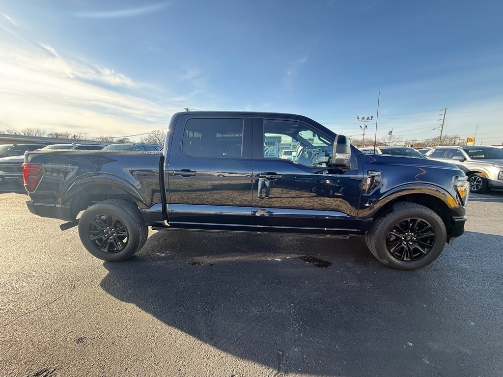 Ford F-150 Platinum SuperCrew 4WD 2024