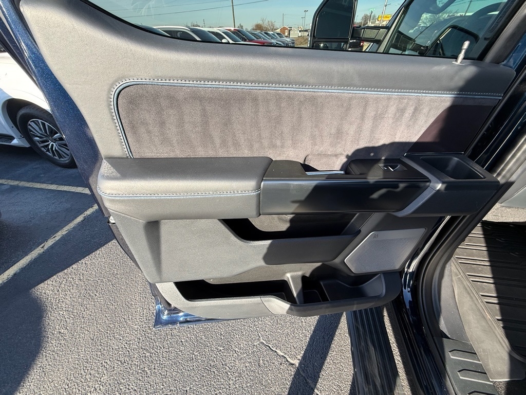 Ford F-150 Platinum SuperCrew 4WD 2024