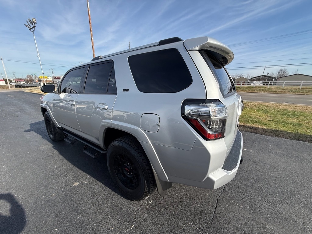 Toyota 4Runner SR5 Premium 4WD 2023