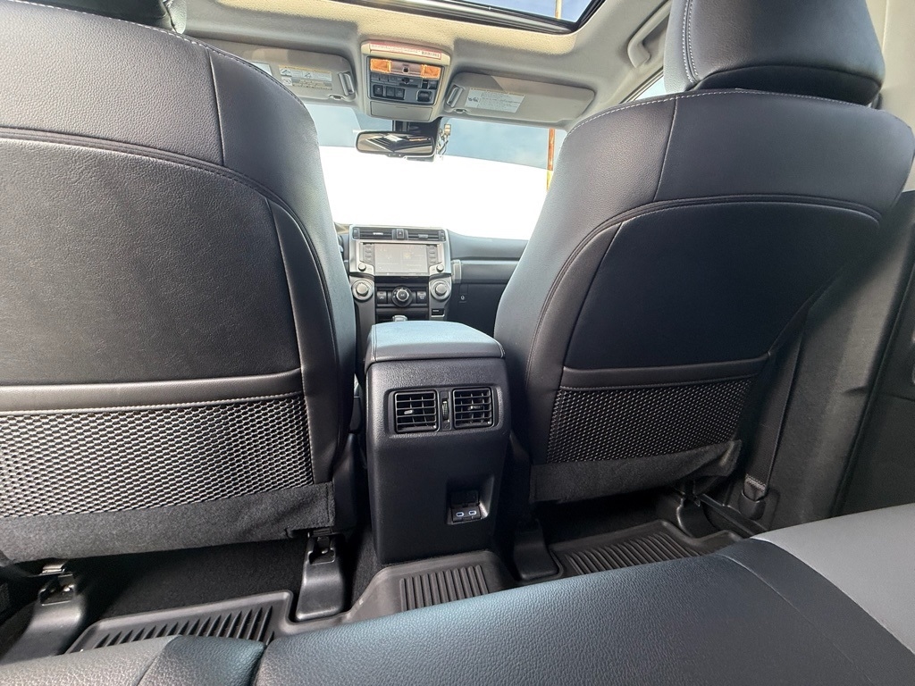 Toyota 4Runner SR5 Premium 4WD 2023