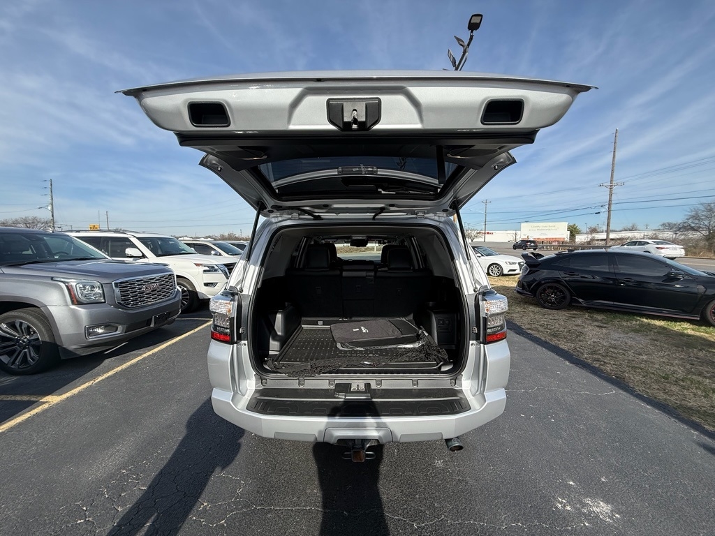 Toyota 4Runner SR5 Premium 4WD 2023