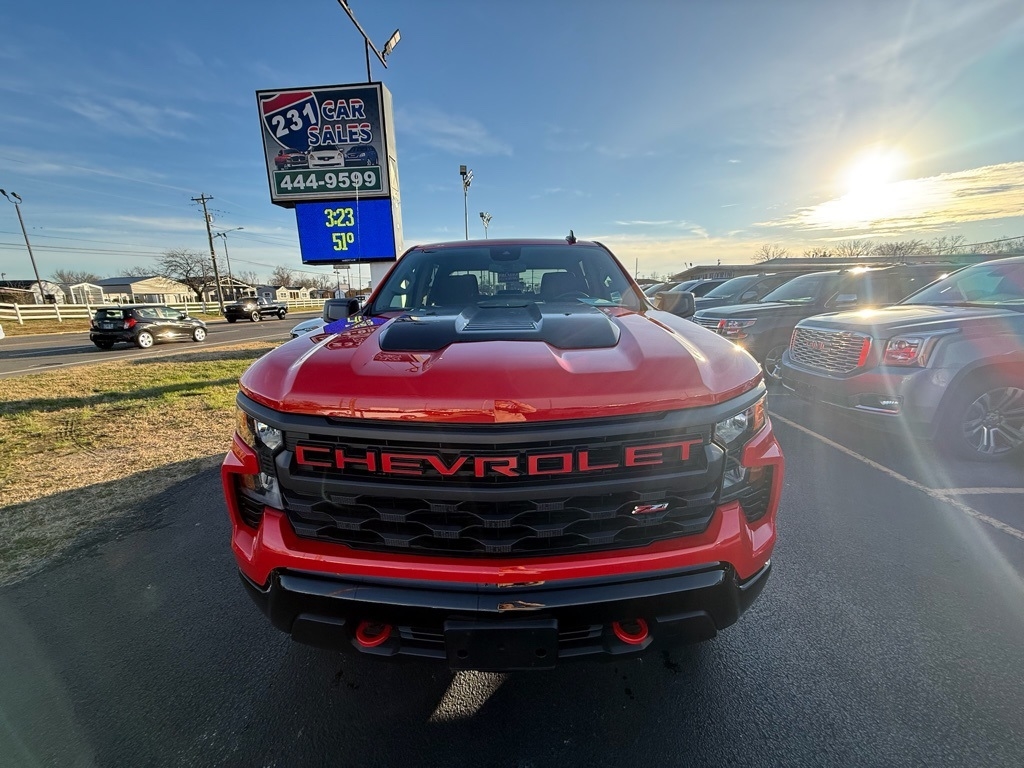 Chevrolet Silverado 1500 Trail Boss Custom Crew Cab 4WD 2025