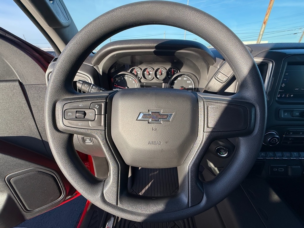 Chevrolet Silverado 1500 Trail Boss Custom Crew Cab 4WD 2025