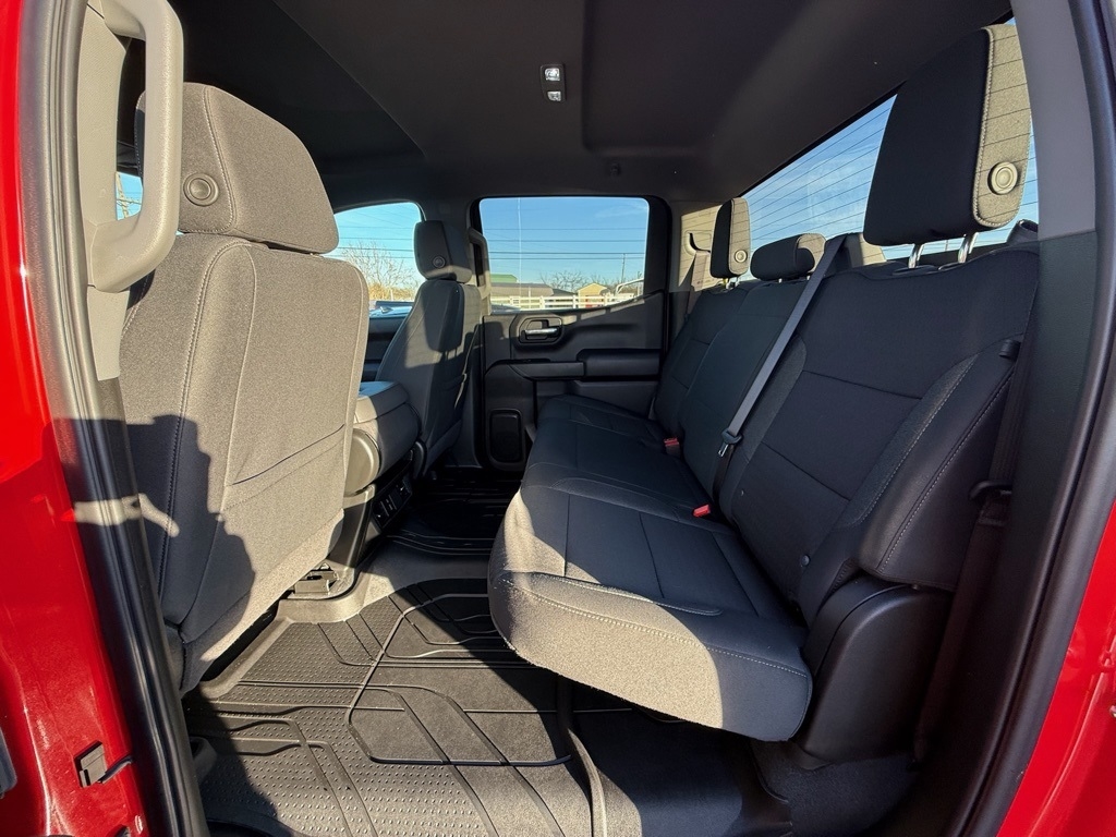 Chevrolet Silverado 1500 Trail Boss Custom Crew Cab 4WD 2025