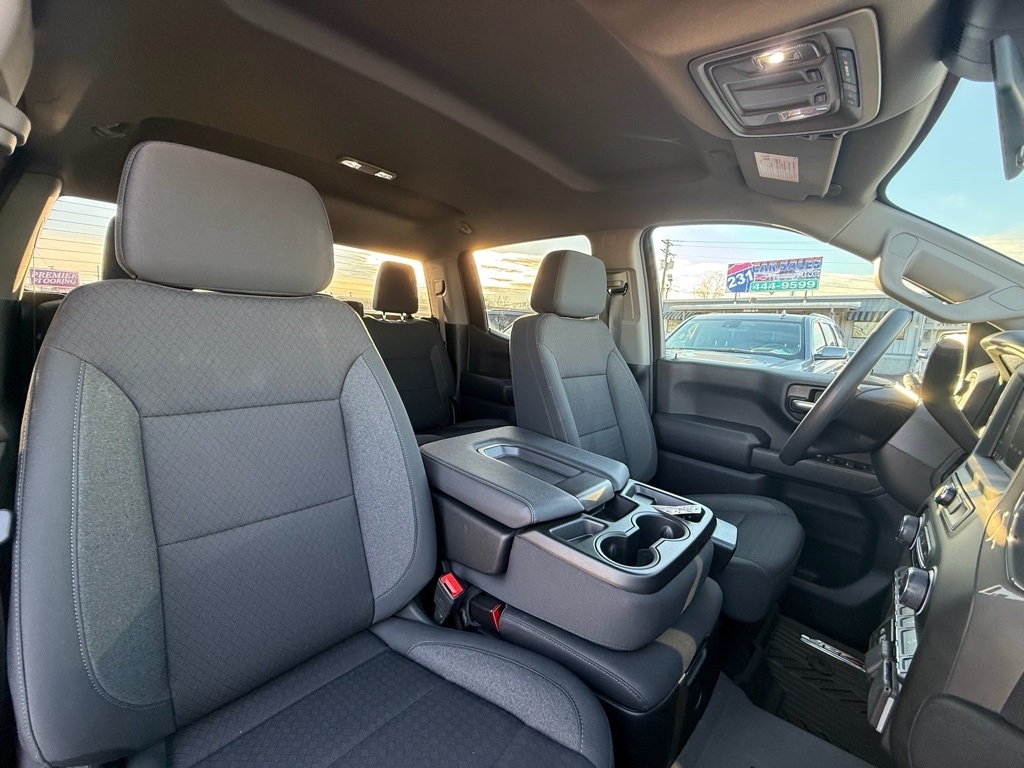 Chevrolet Silverado 1500 Trail Boss Custom Crew Cab 4WD 2025