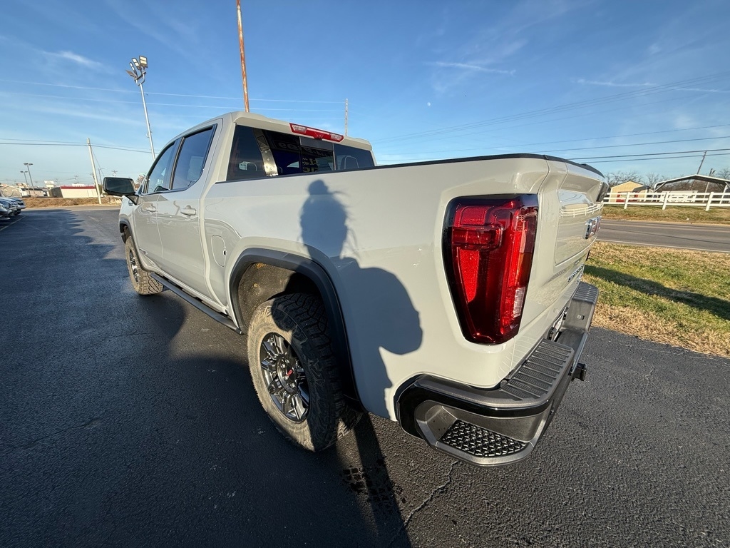 GMC Sierra 1500 AT4X Crew Cab 4WD 2025