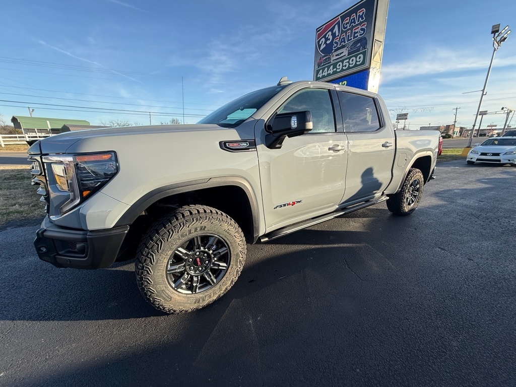 GMC Sierra 1500 AT4X Crew Cab 4WD 2025
