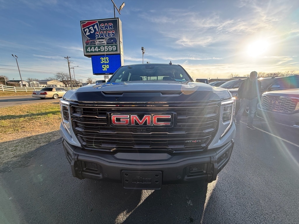 GMC Sierra 1500 AT4X Crew Cab 4WD 2025
