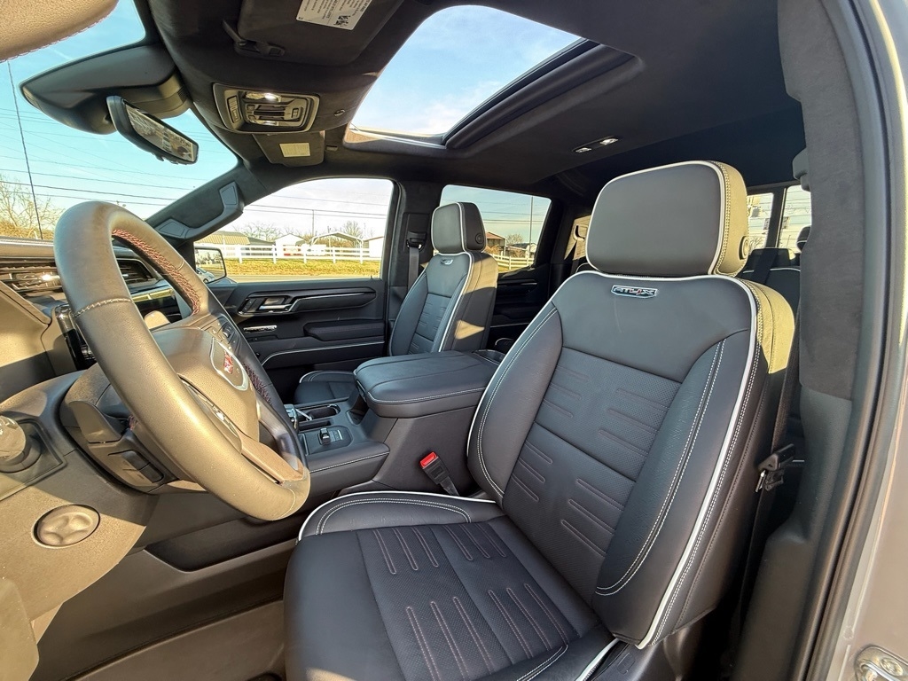 GMC Sierra 1500 AT4X Crew Cab 4WD 2025