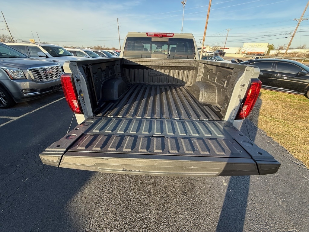 GMC Sierra 1500 AT4X Crew Cab 4WD 2025