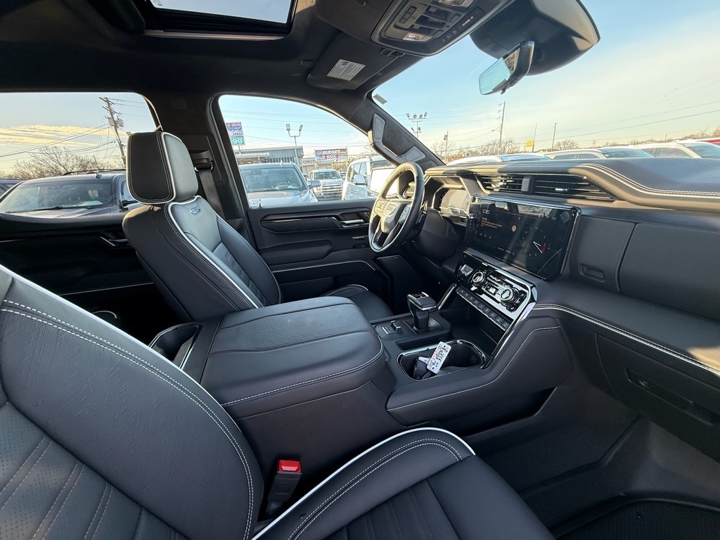 GMC Sierra 1500 AT4X Crew Cab 4WD 2025