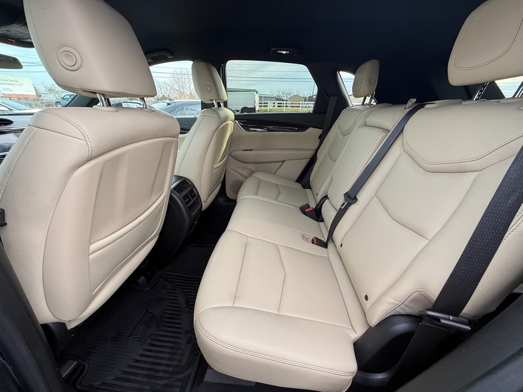 Cadillac XT5 Base AWD 2018