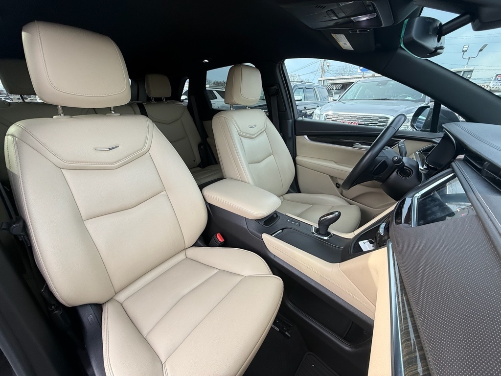 Cadillac XT5 Base AWD 2018