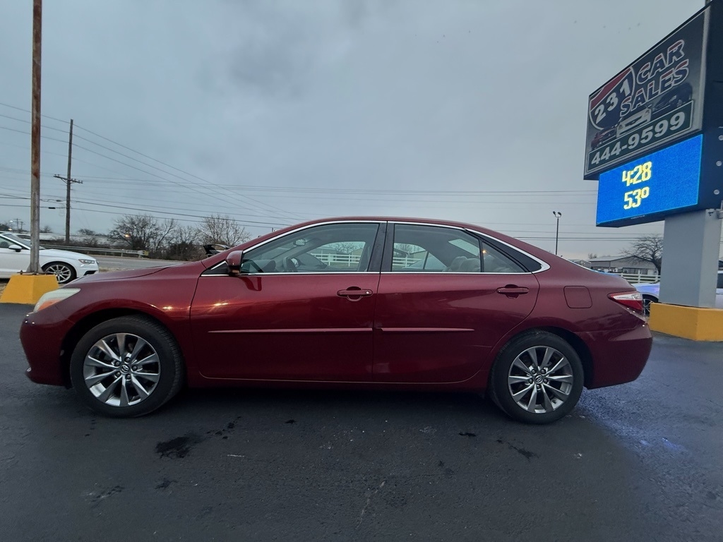 Toyota Camry SE 2015