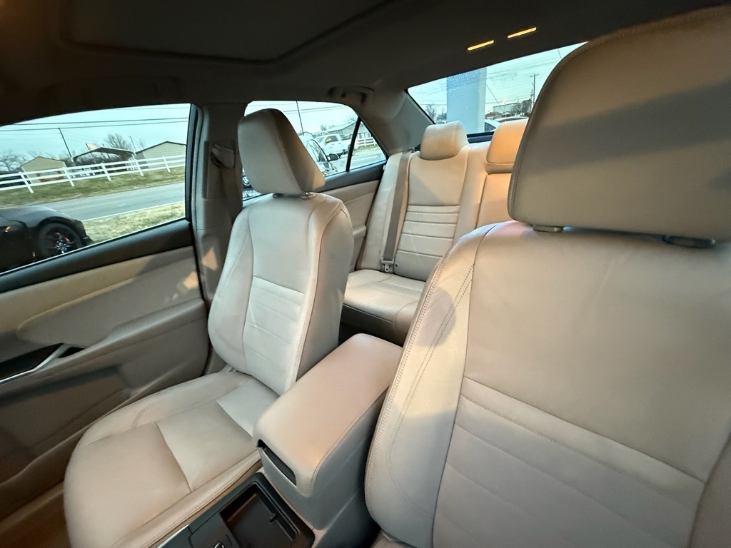 Toyota Camry SE 2015