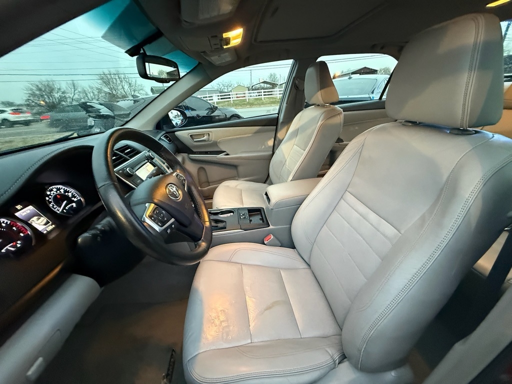 Toyota Camry SE 2015