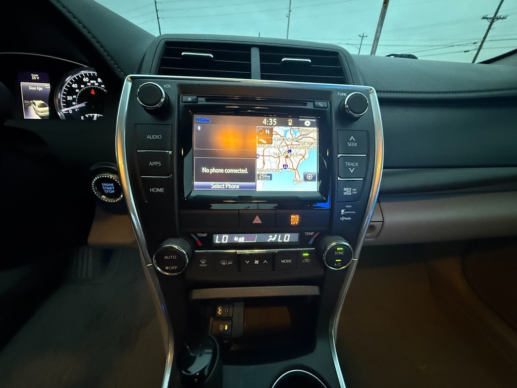 Toyota Camry SE 2015