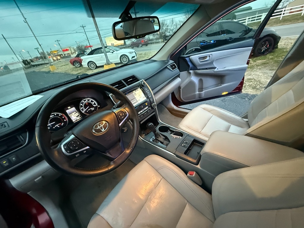 Toyota Camry SE 2015