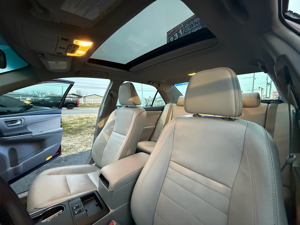 Toyota Camry SE 2015