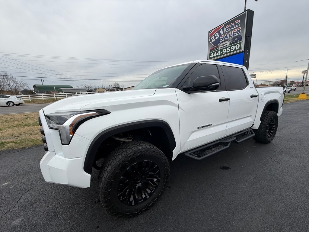 Toyota Tundra SR5 CrewMax 4WD 2024