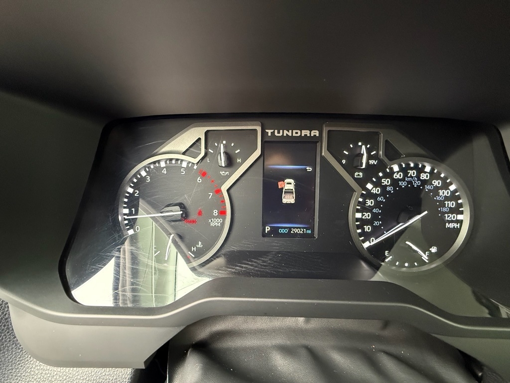 Toyota Tundra SR5 CrewMax 4WD 2024