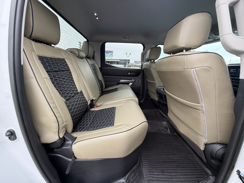 Toyota Tundra SR5 CrewMax 4WD 2024