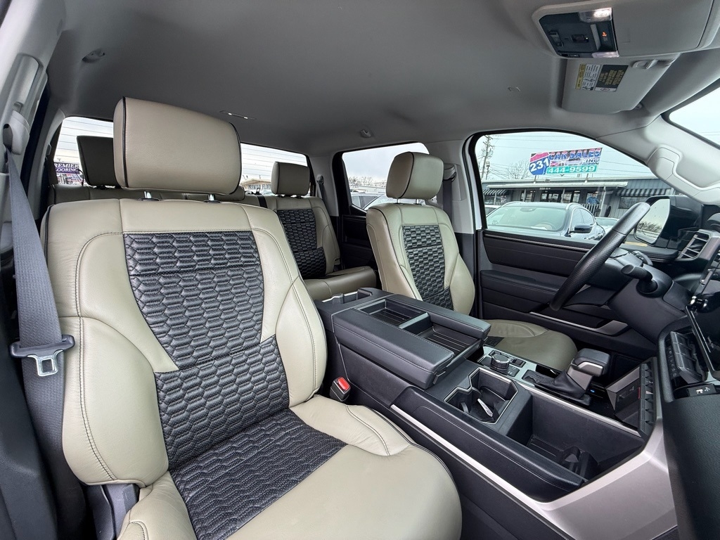 Toyota Tundra SR5 CrewMax 4WD 2024