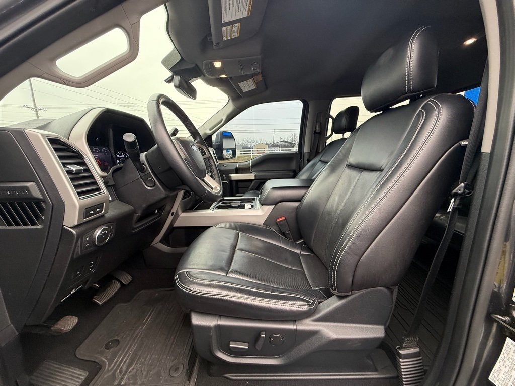 Ford F-250 SD Lariat Crew Cab 4WD 2020