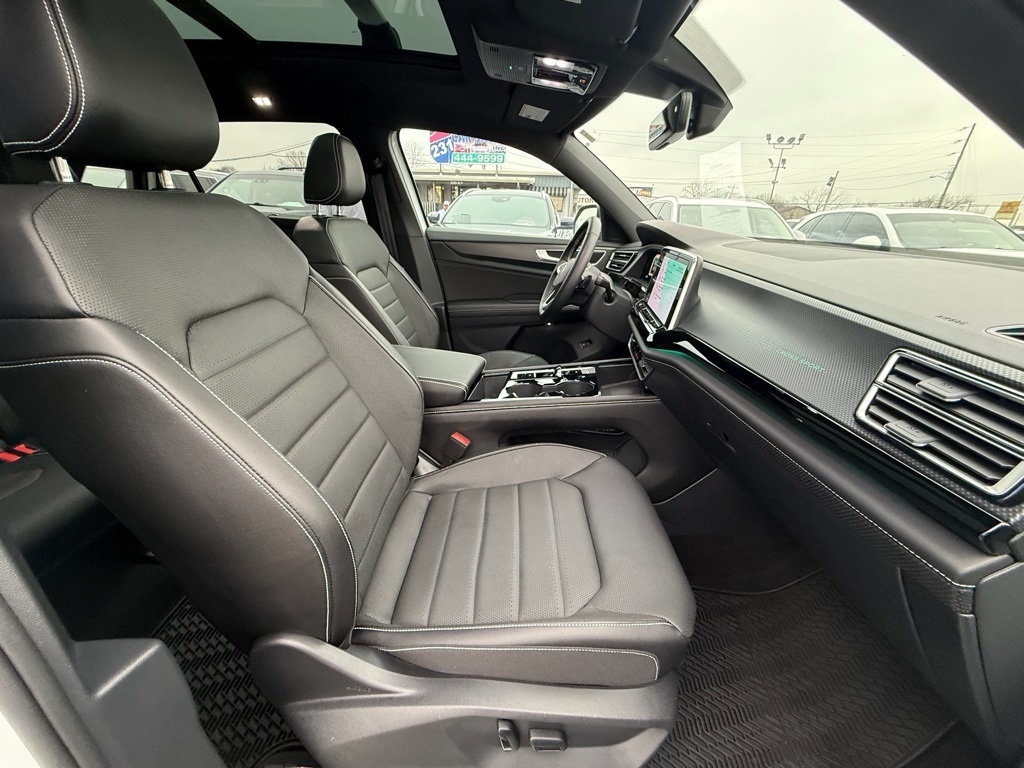 Volkswagen Atlas Cross Sport SEL 4MOTION 2024