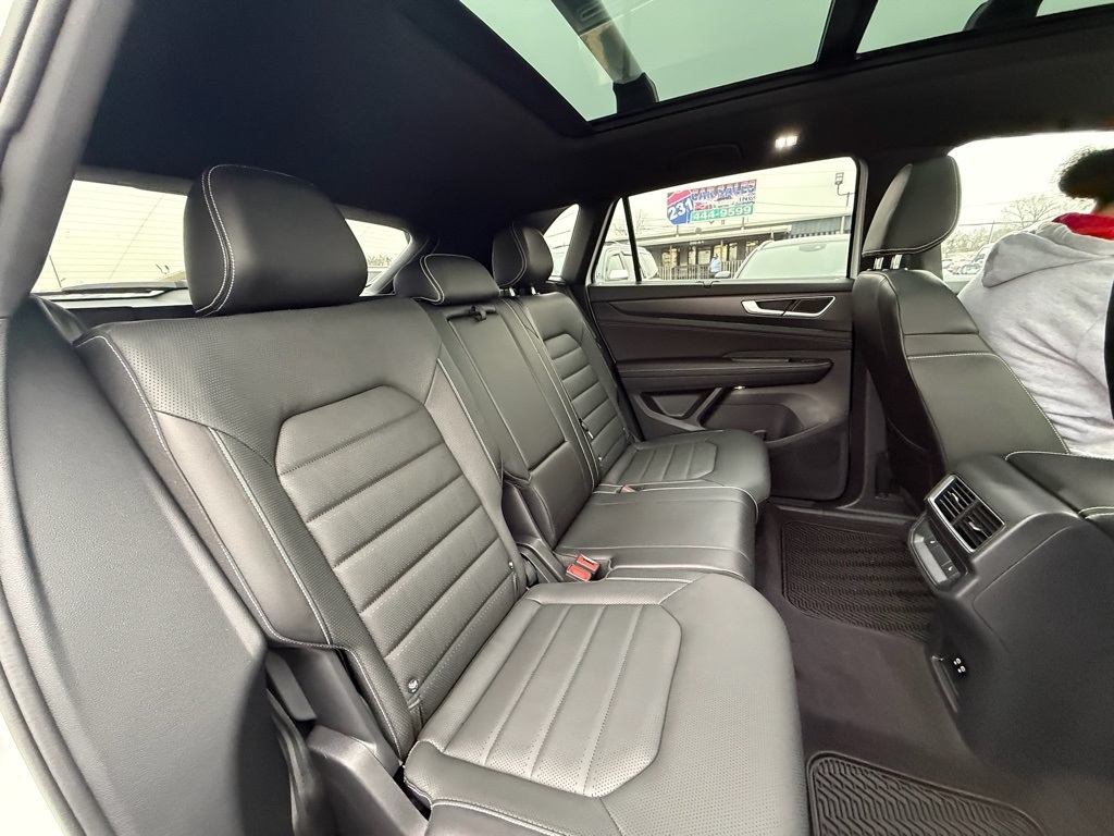 Volkswagen Atlas Cross Sport SEL 4MOTION 2024