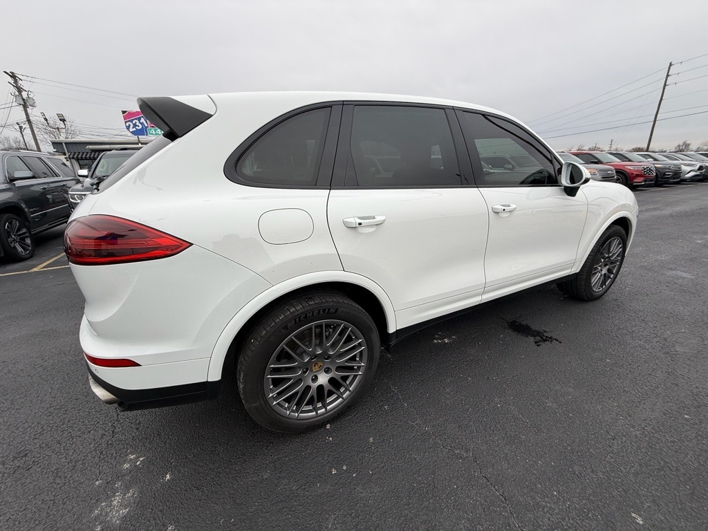 Porsche Cayenne Base 2018