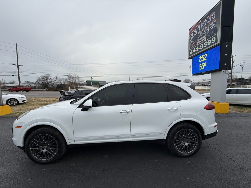 Porsche Cayenne Base 2018
