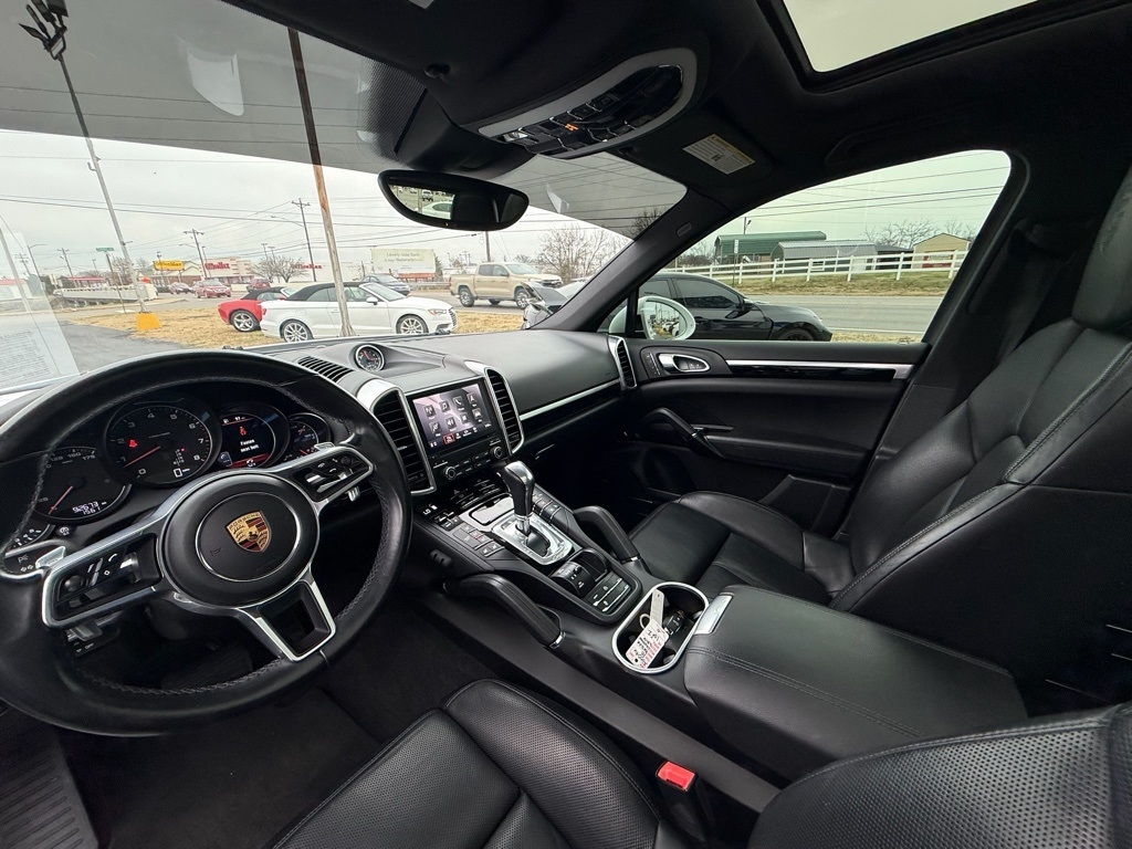 Porsche Cayenne Base 2018