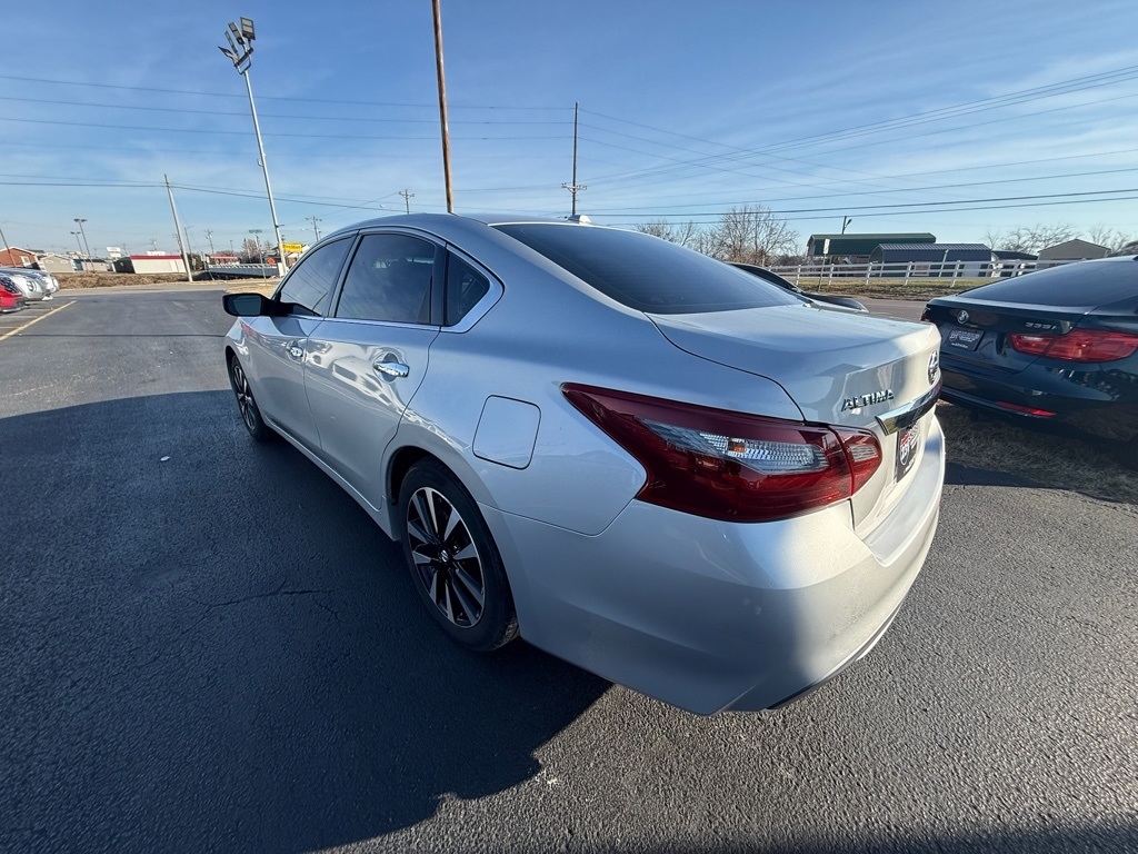 Nissan Altima 2.5 SV 2018