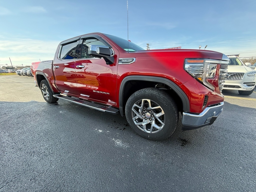 2024 GMC Sierra 1500 SLT Crew Cab 4WD