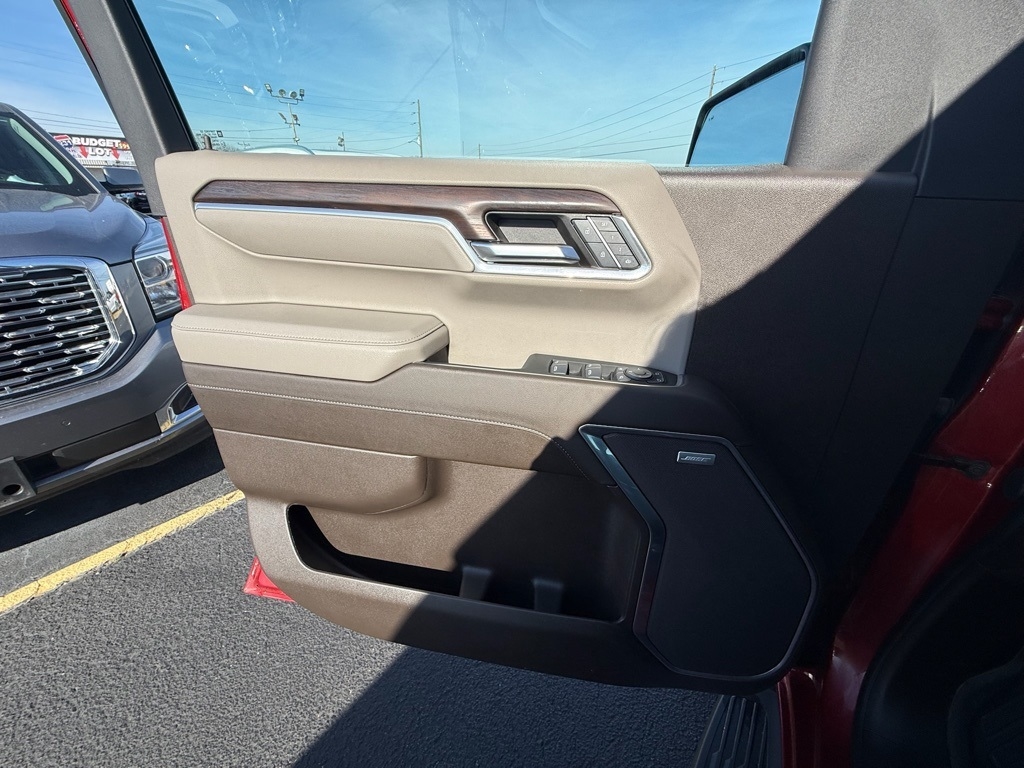 GMC Sierra 1500 SLT Crew Cab 4WD 2024