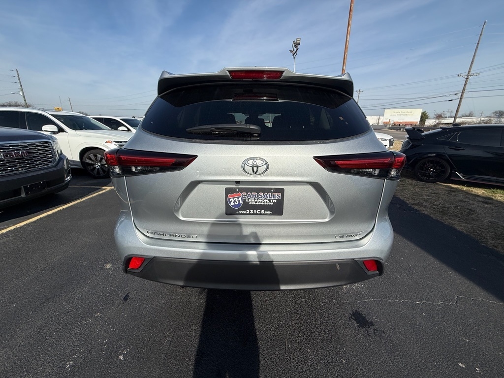 Toyota Highlander LE 4D SUV AWD 2024
