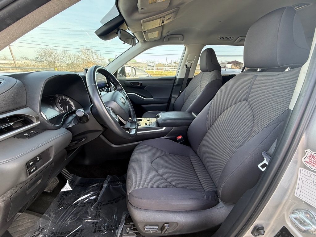 Toyota Highlander LE 4D SUV AWD 2024