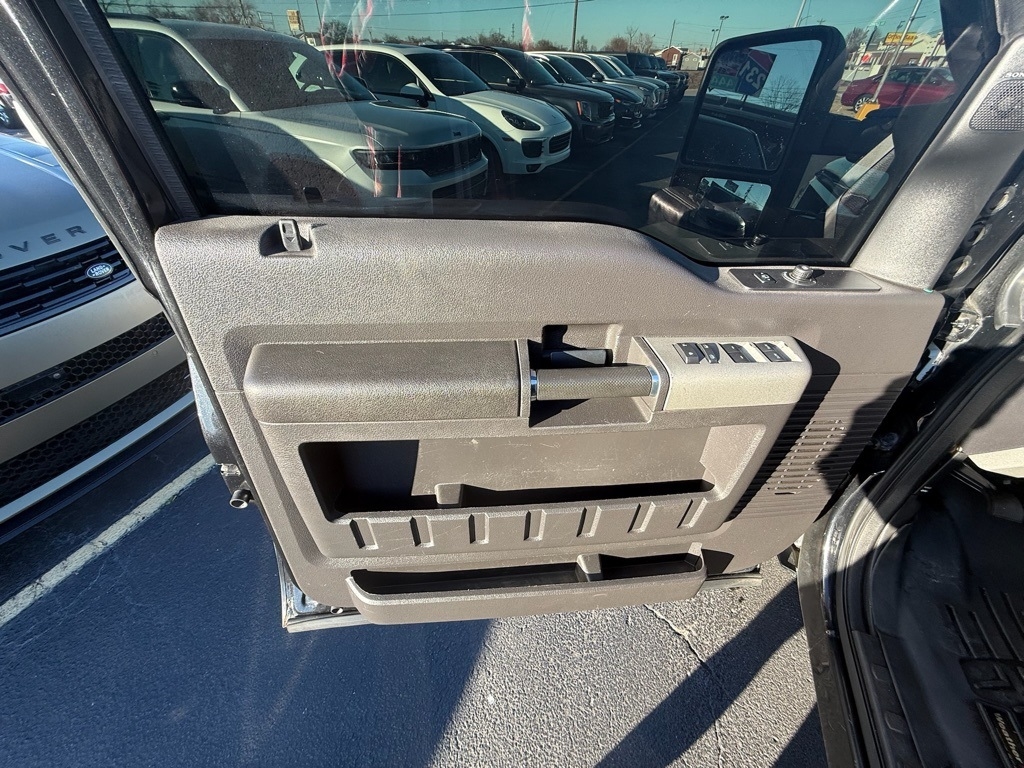 Ford F-250 SD Lariat Crew Cab 4WD 2015